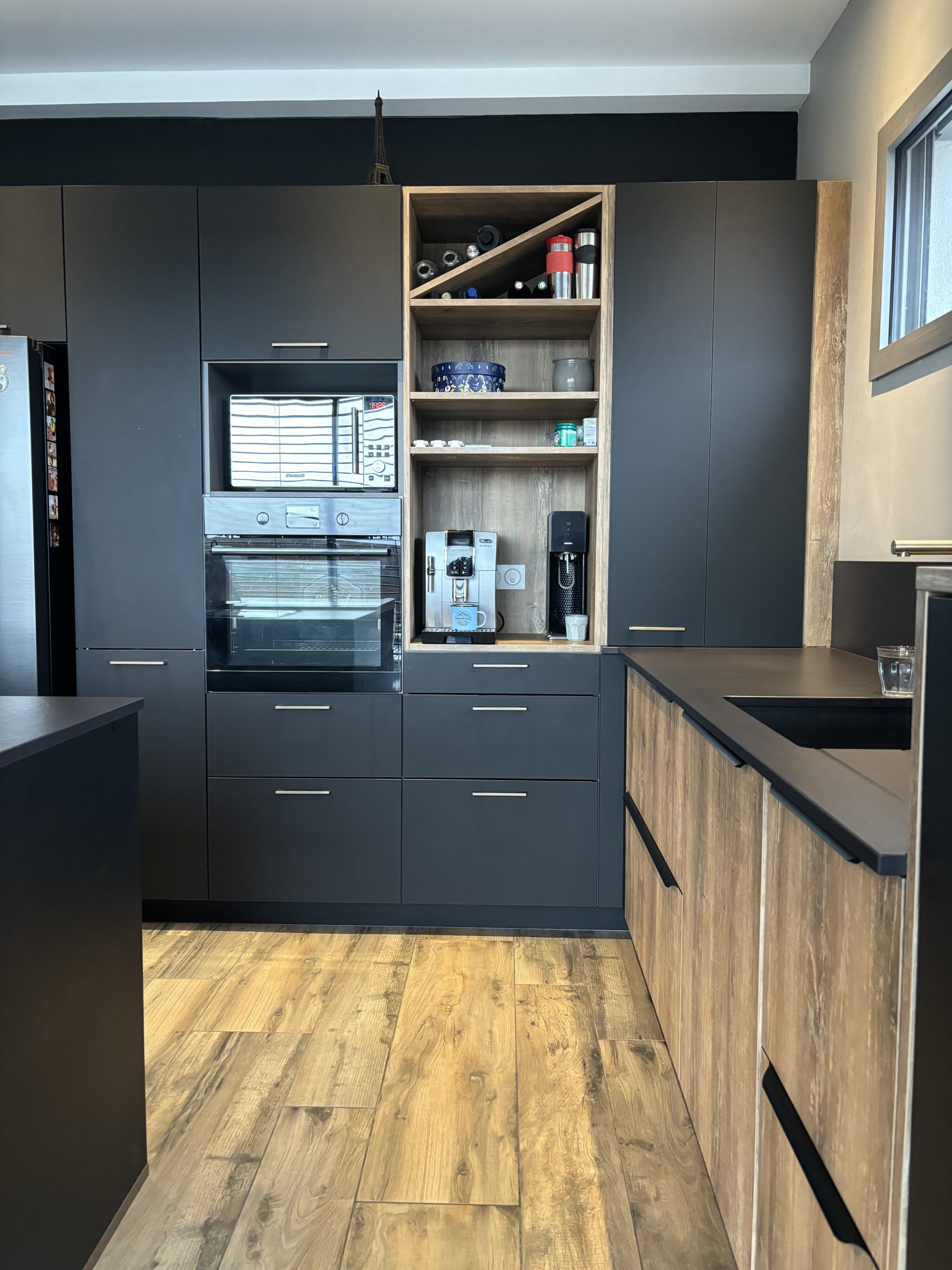 cuisine moderne noire